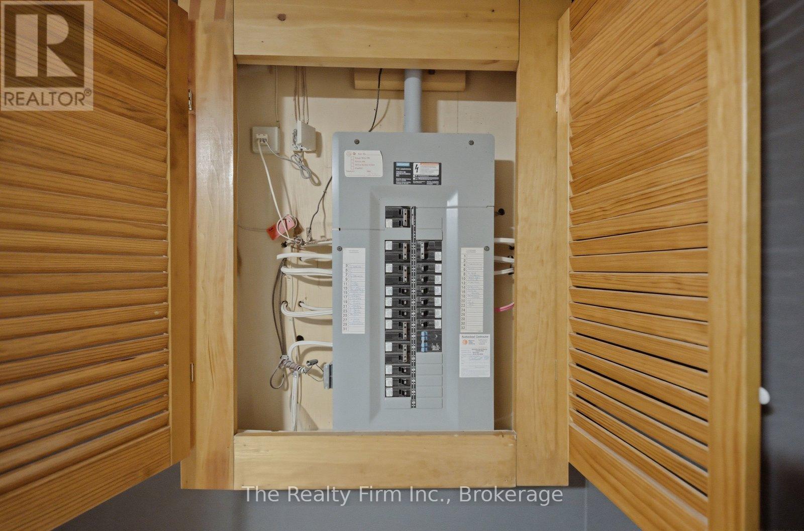 1032 Pearson Drive, Woodstock, Ontario  N4S 8V1 - Photo 30 - X12935514