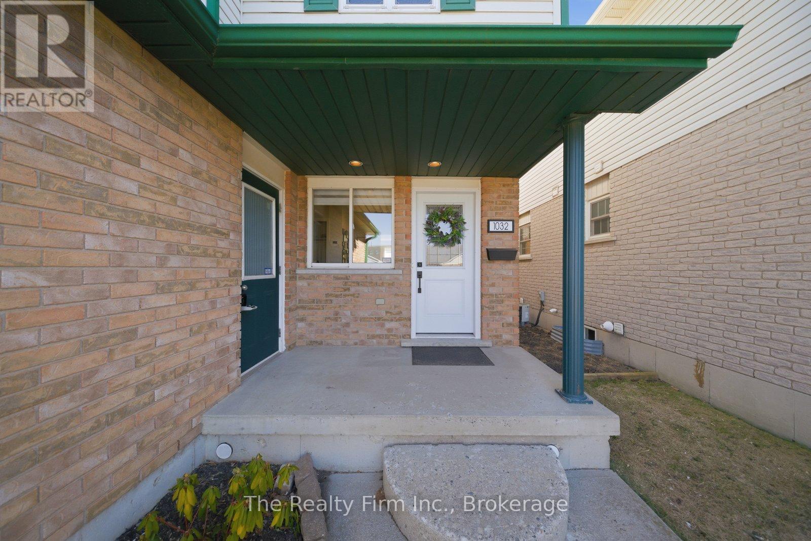 1032 Pearson Drive, Woodstock, Ontario  N4S 8V1 - Photo 4 - X12935514