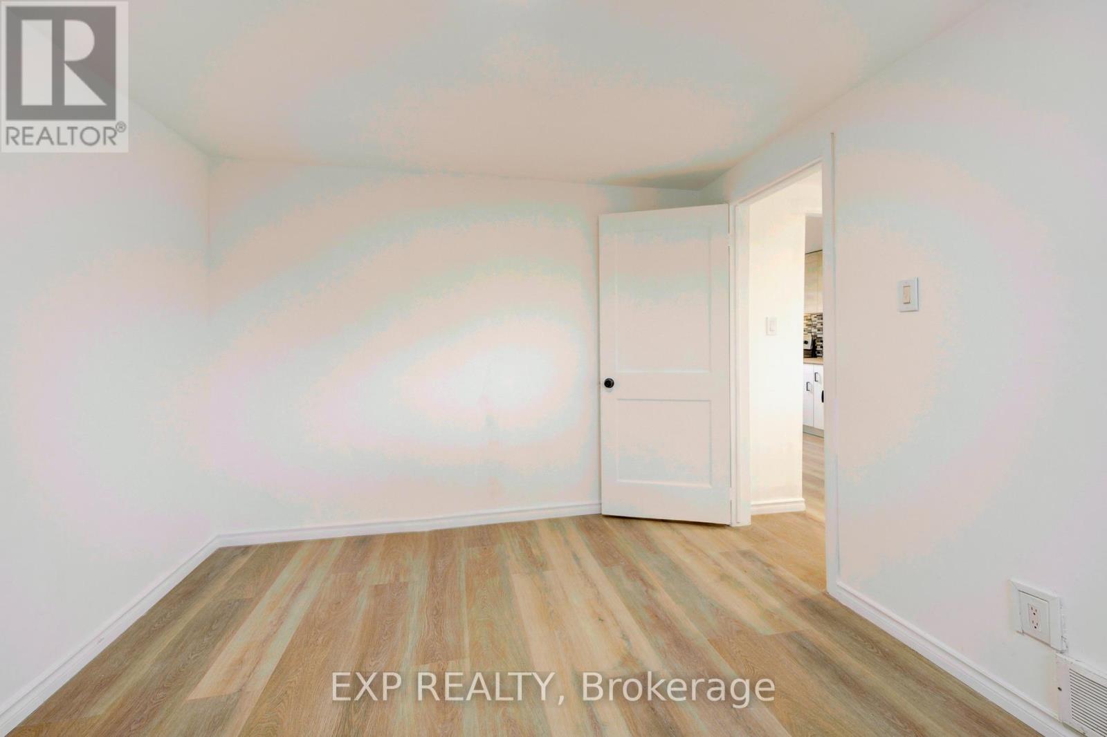 524 Simcoe Street, London East, Ontario  N6B 1K4 - Photo 11 - X12918982