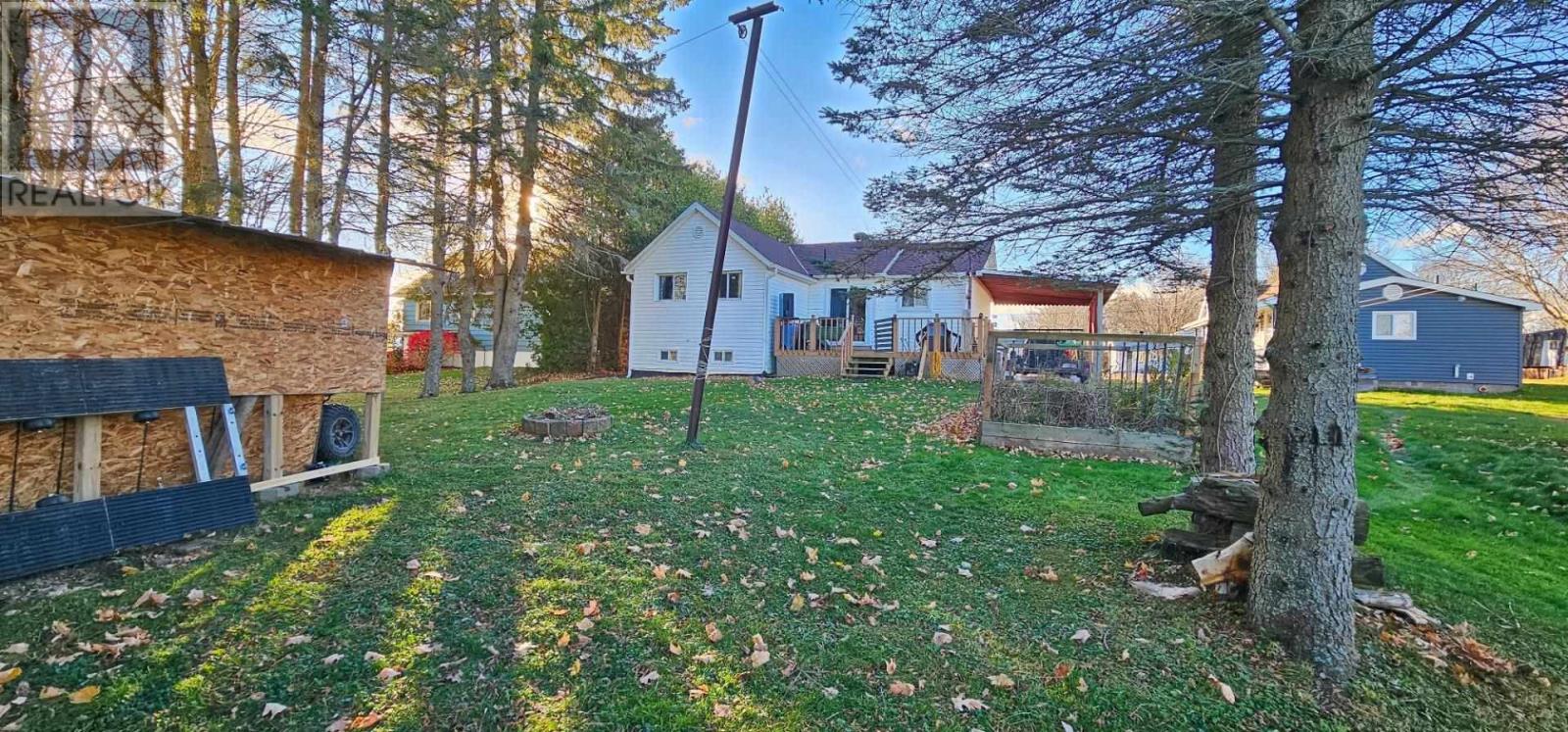 141 Federation St, Thessalon, Ontario P0R 1L0 - Photo 13 - SM253230