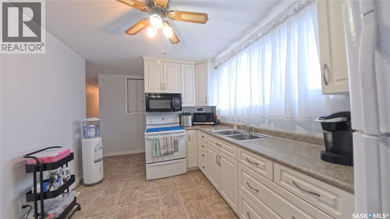 105 113th Street W, Saskatoon, Saskatchewan  S7N 1V8 - Photo 8 - SK031460