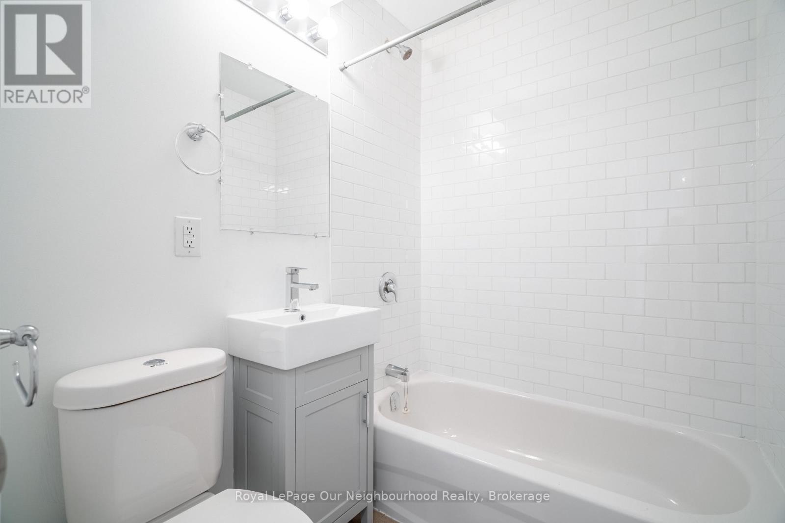 307 - 112 St. Joseph's Drive, Hamilton, Ontario  L8N 2E7 - Photo 15 - X12935278