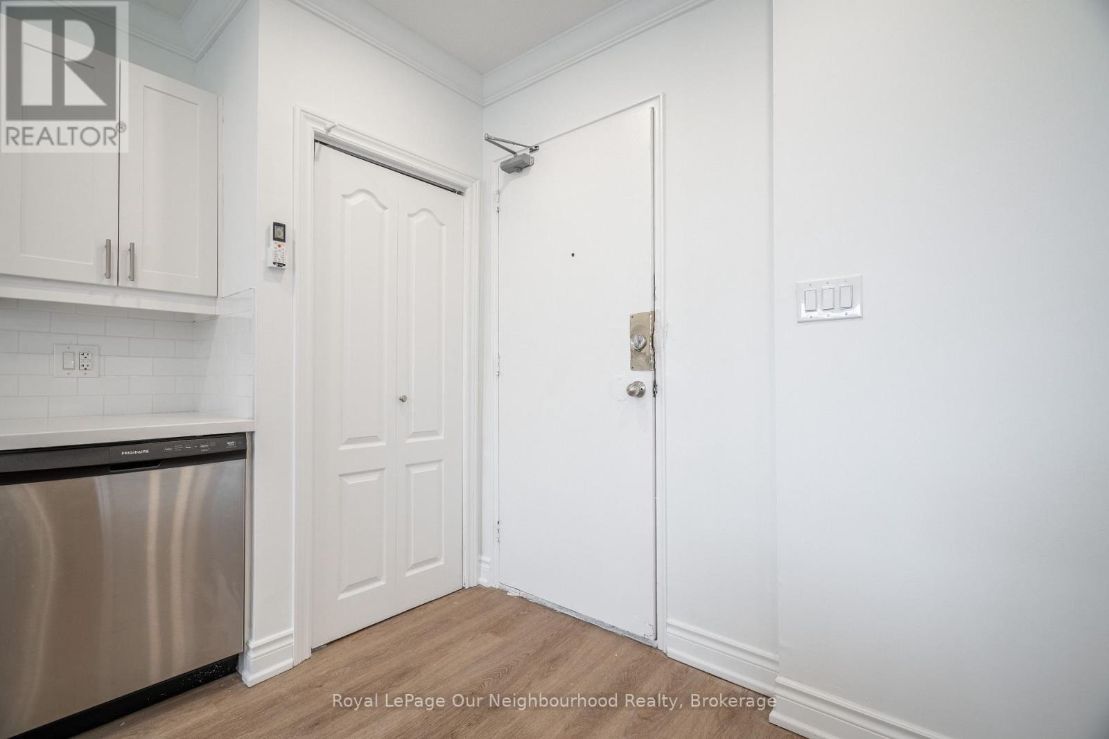 307 - 112 St. Joseph's Drive, Hamilton, Ontario  L8N 2E7 - Photo 3 - X12935278