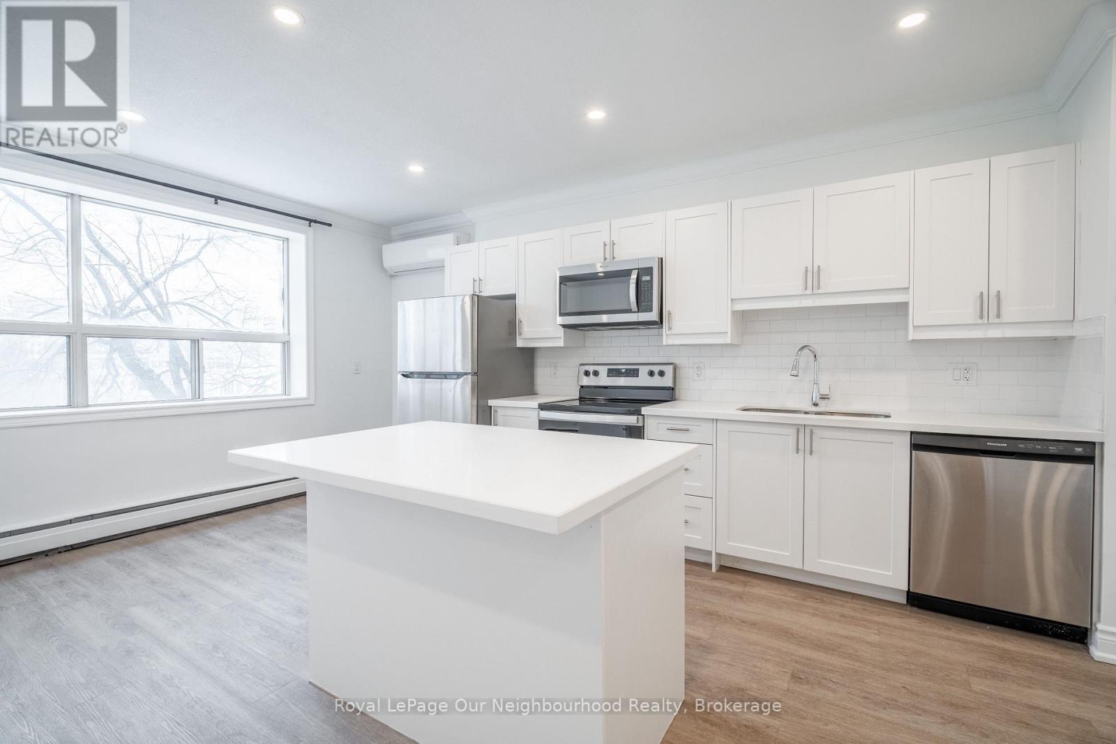 307 - 112 St. Joseph's Drive, Hamilton, Ontario  L8N 2E7 - Photo 5 - X12935278