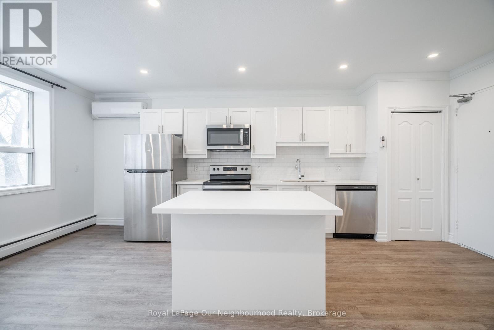 307 - 112 St. Joseph's Drive, Hamilton, Ontario  L8N 2E7 - Photo 6 - X12935278