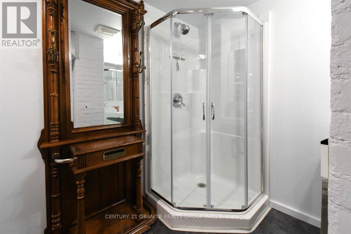 194 Hastings Street N, Bancroft, Ontario  K0L 1C0 - Photo 16 - X12935350