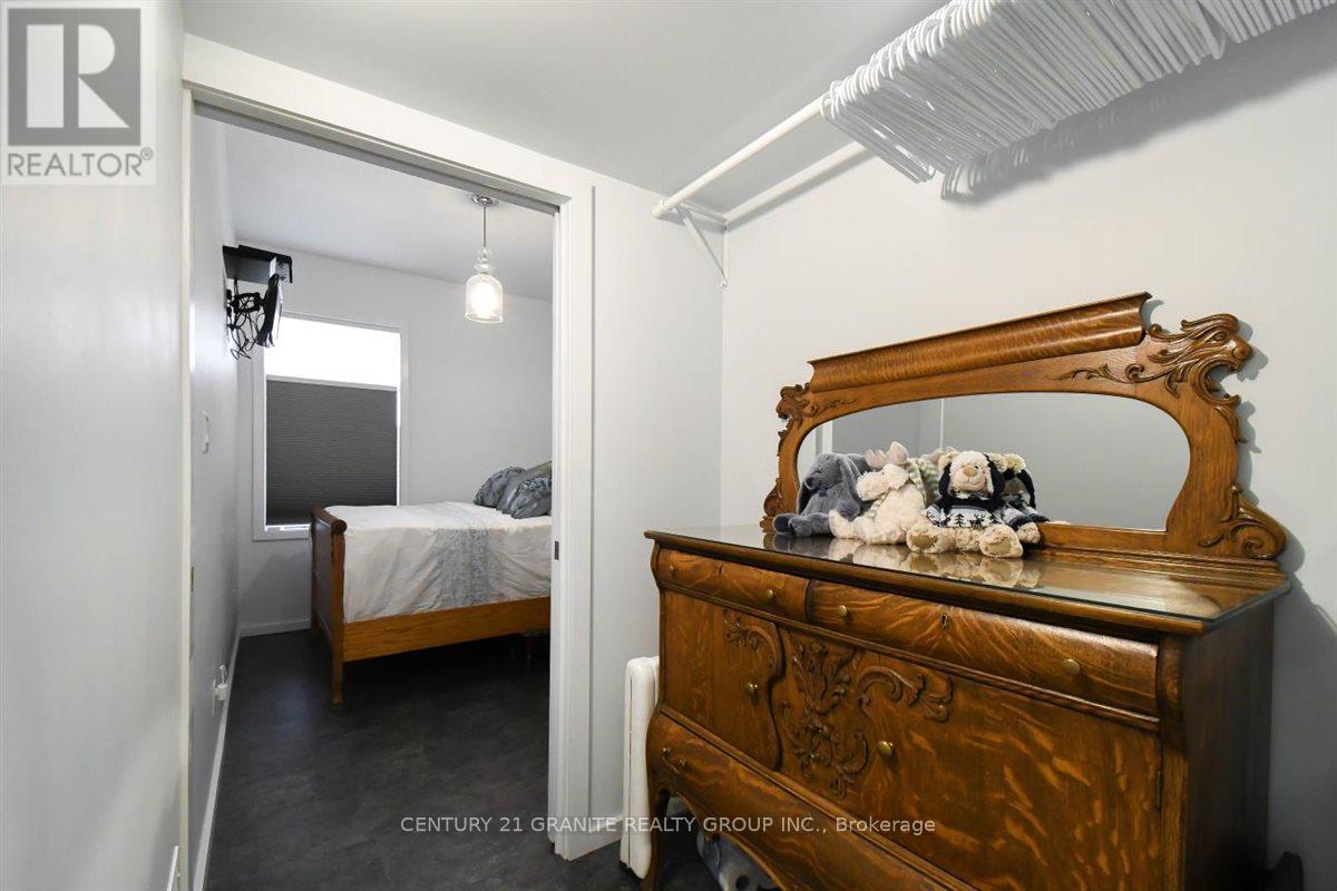 194 Hastings Street N, Bancroft, Ontario  K0L 1C0 - Photo 17 - X12935350