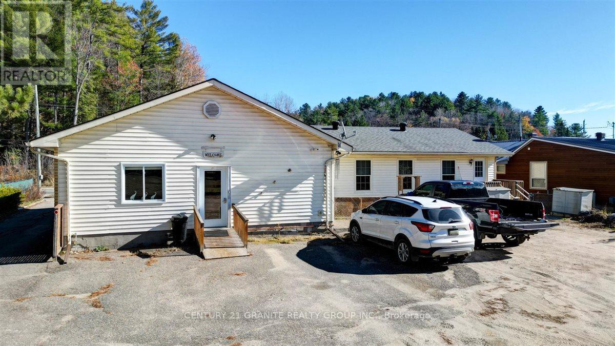 194 Hastings Street N, Bancroft, Ontario  K0L 1C0 - Photo 2 - X12935350