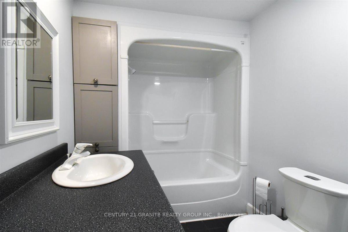 194 Hastings Street N, Bancroft, Ontario  K0L 1C0 - Photo 22 - X12935350