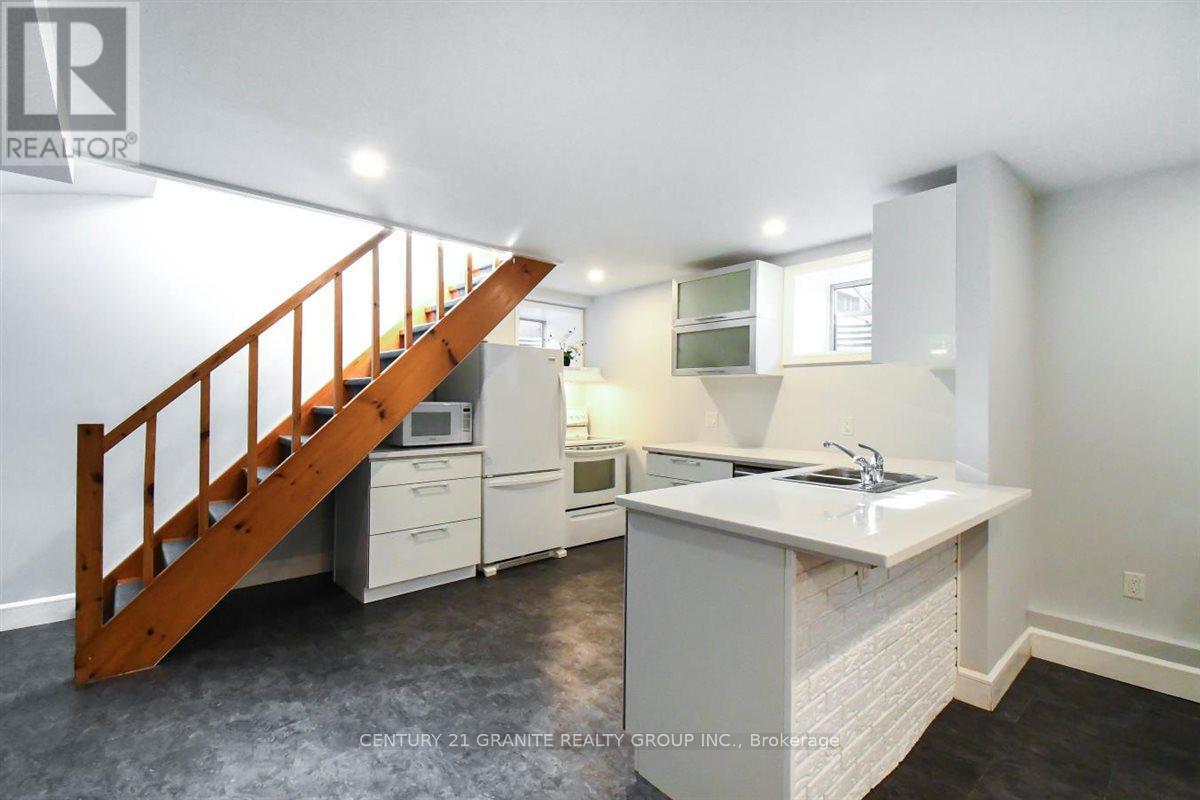 194 Hastings Street N, Bancroft, Ontario  K0L 1C0 - Photo 27 - X12935350