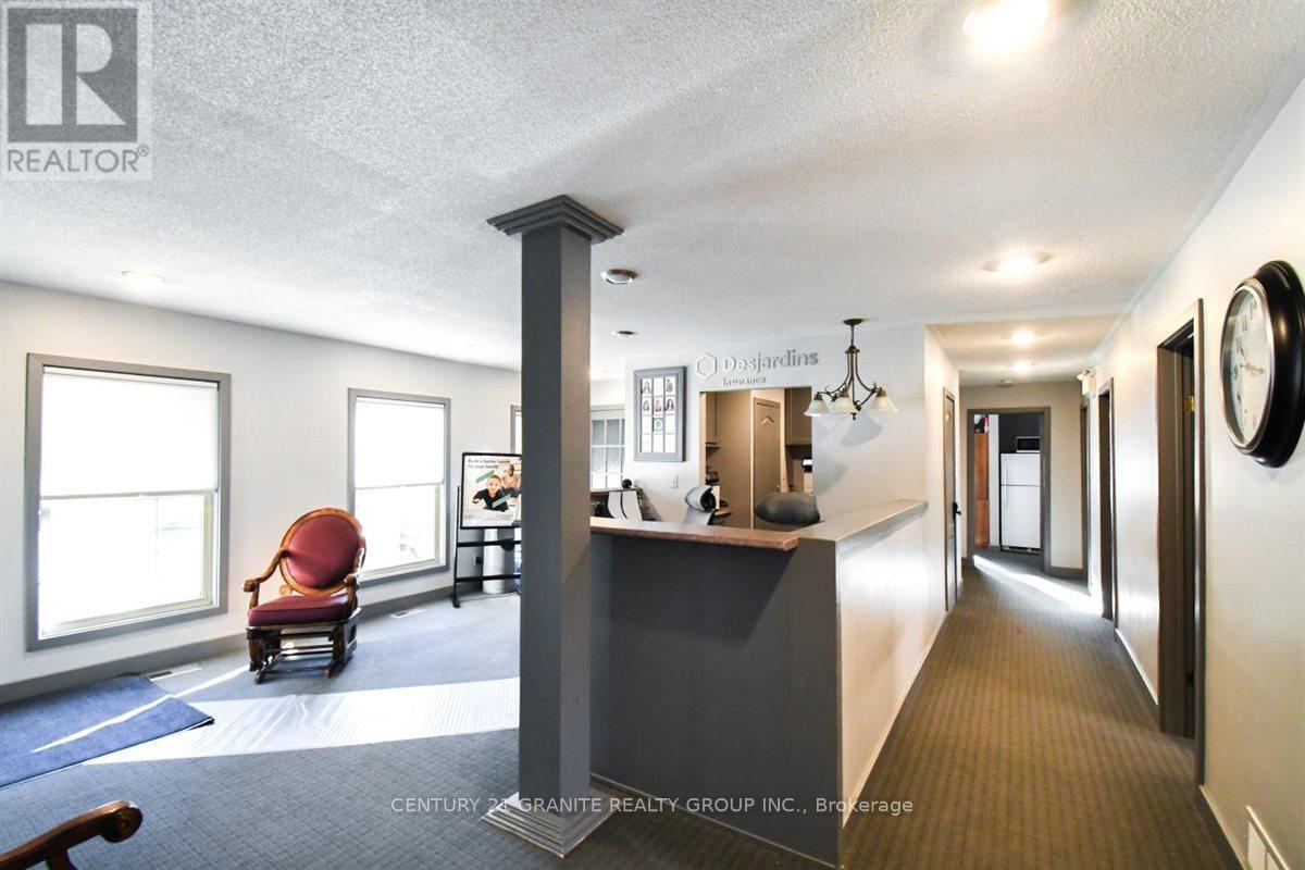 194 Hastings Street N, Bancroft, Ontario  K0L 1C0 - Photo 32 - X12935350