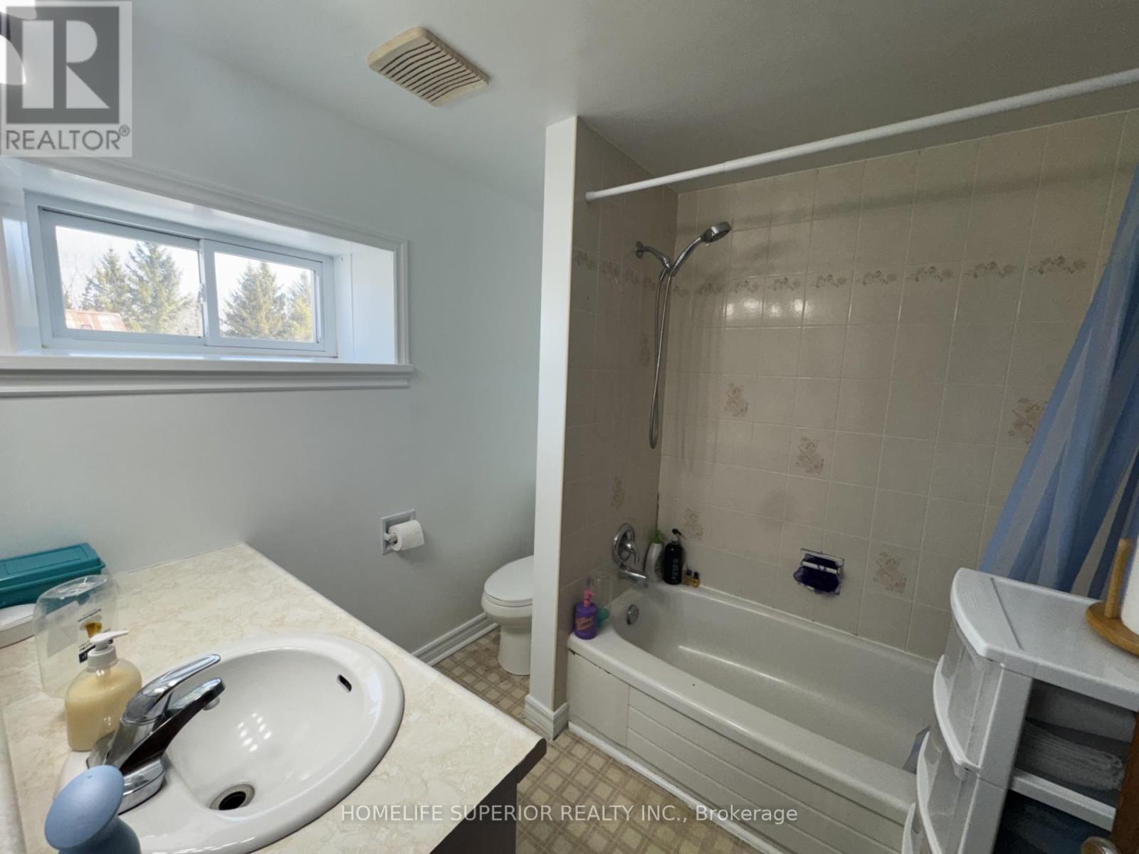 98 Paul Drive, Lanark Highlands, Ontario  K0G 1K0 - Photo 16 - X12935386