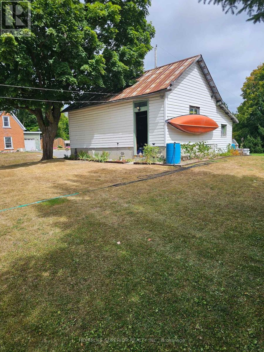 98 Paul Drive, Lanark Highlands, Ontario  K0G 1K0 - Photo 22 - X12935386