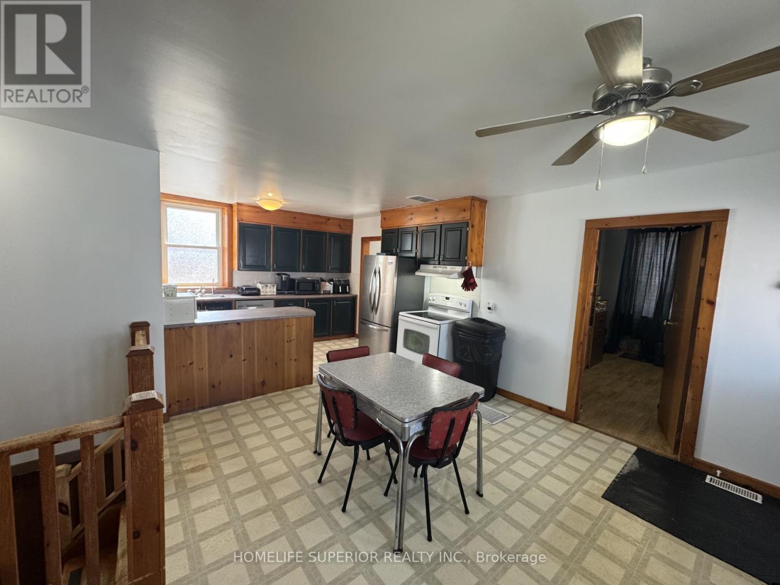 98 Paul Drive, Lanark Highlands, Ontario  K0G 1K0 - Photo 6 - X12935386