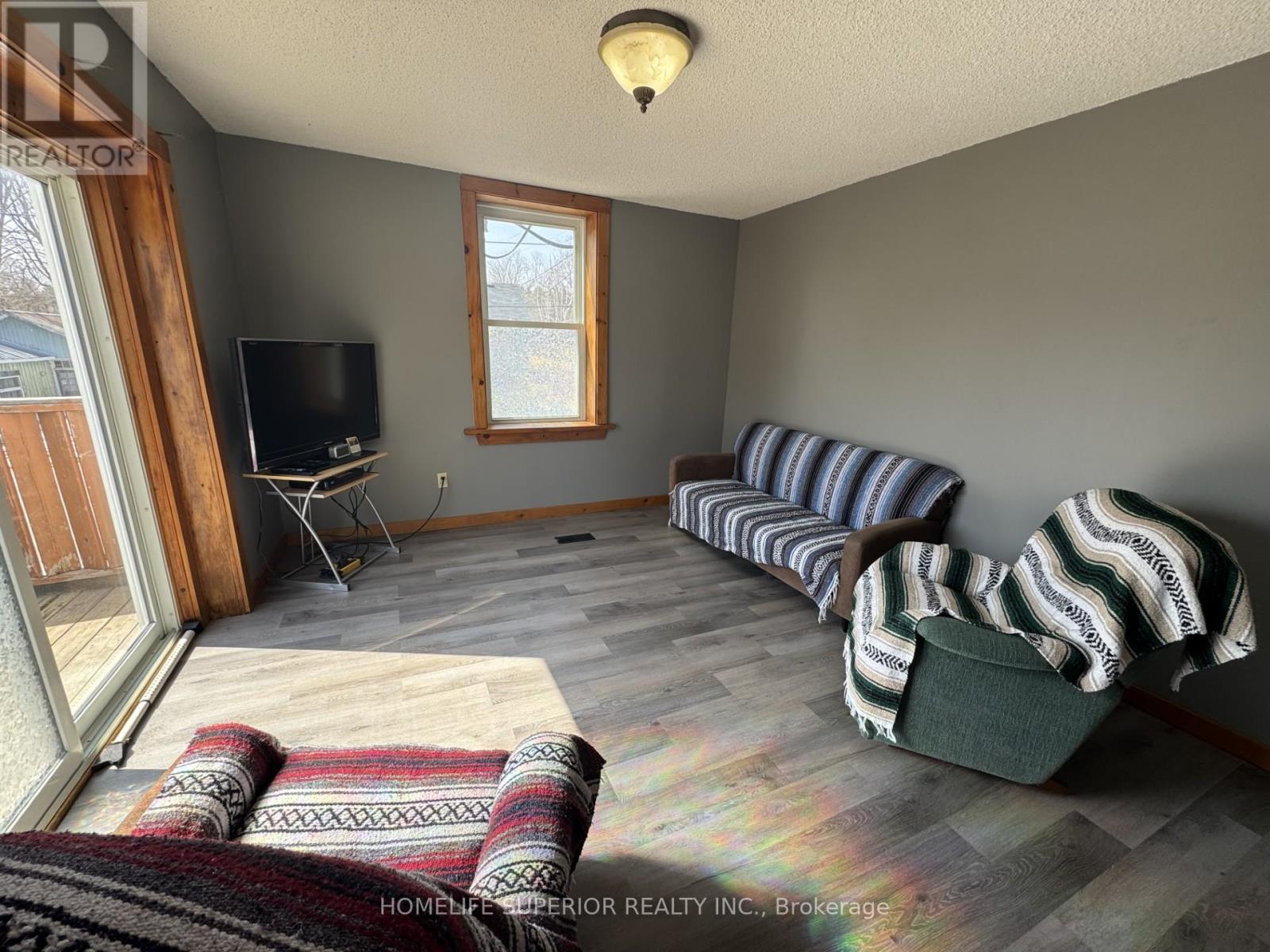 98 Paul Drive, Lanark Highlands, Ontario  K0G 1K0 - Photo 8 - X12935386