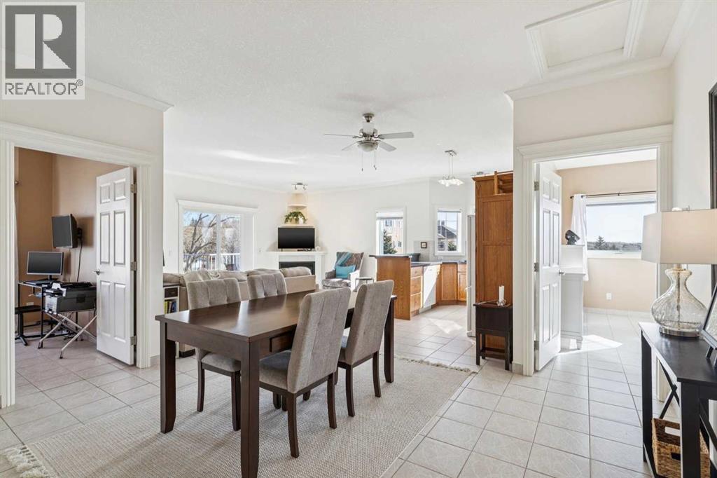 301, 7 Lineham Avenue, Okotoks, Alberta  T1S 1Z2 - Photo 1 - A2296006