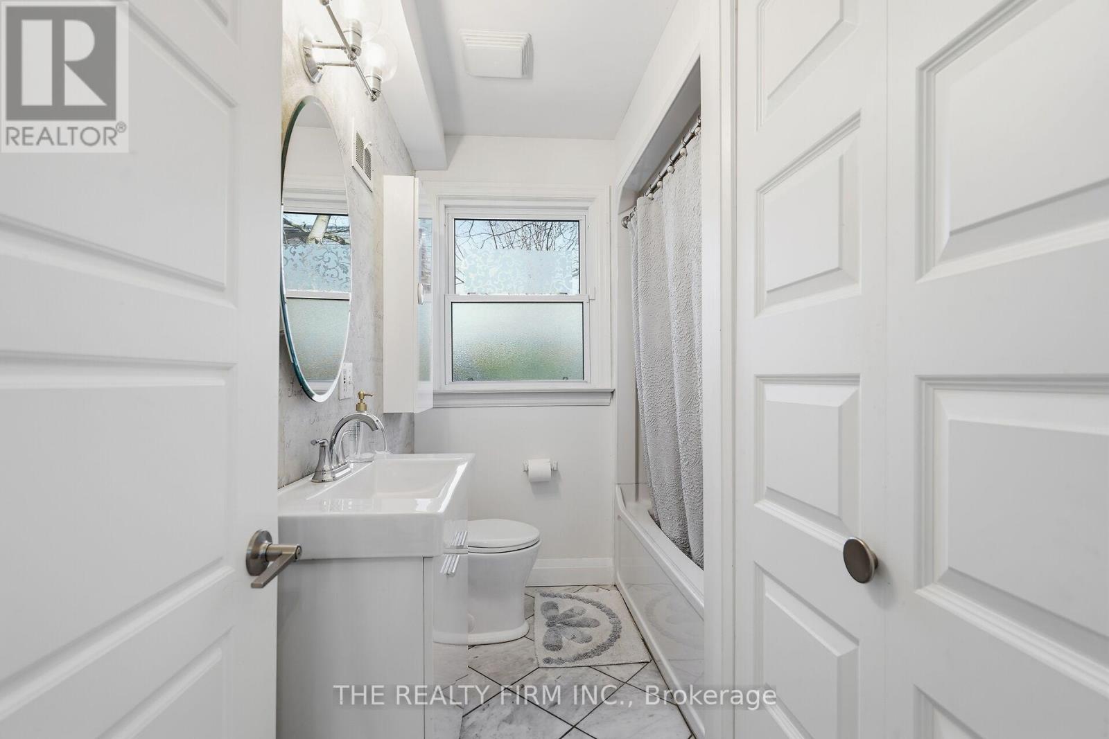 362 Ridout Street S, London South, Ontario  N6C 3Z5 - Photo 17 - X12935324