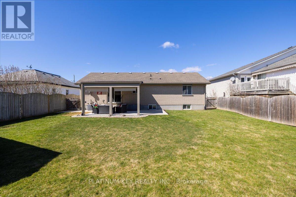 Photo 21 of 24 for 205 Symes Street