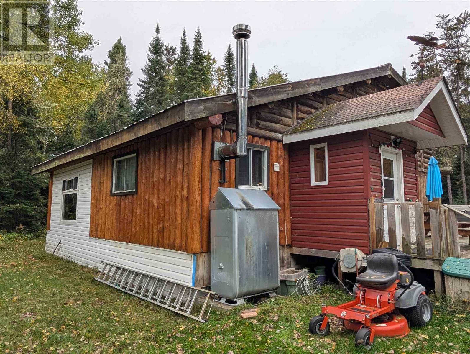 119 Mcveigh Creek, Esquega Township Hawk Junction, Ontario P0S 1G0 - Photo 1 - SM260570