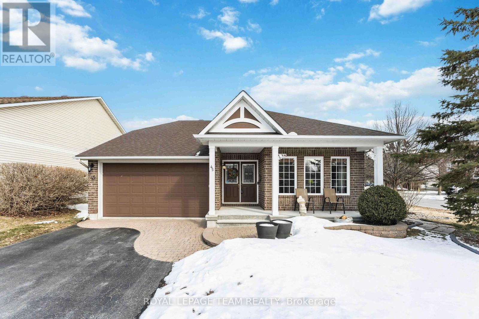 45 BURNSTEAD CRESCENT, Ottawa, Ontario