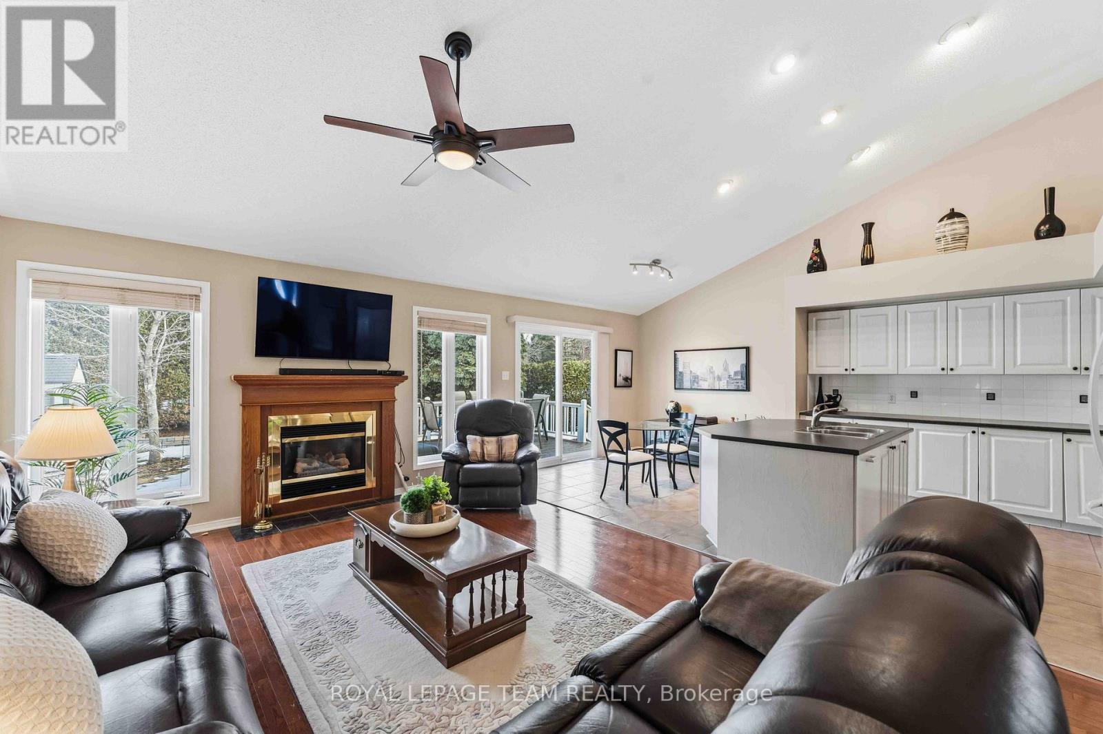 45 Burnstead Crescent, Ottawa, Ontario  K2M 2T4 - Photo 11 - X12935236