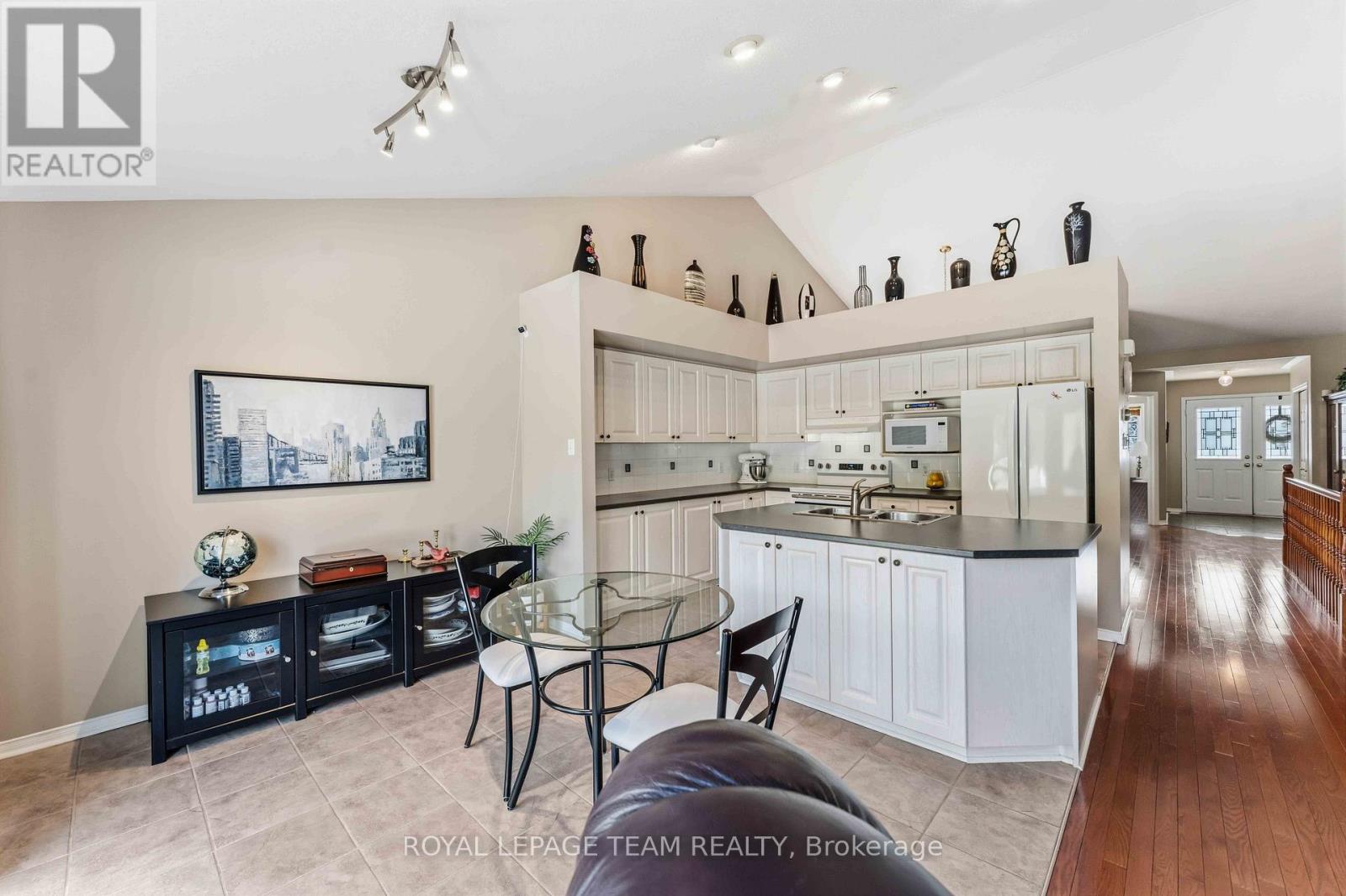 45 Burnstead Crescent, Ottawa, Ontario  K2M 2T4 - Photo 15 - X12935236