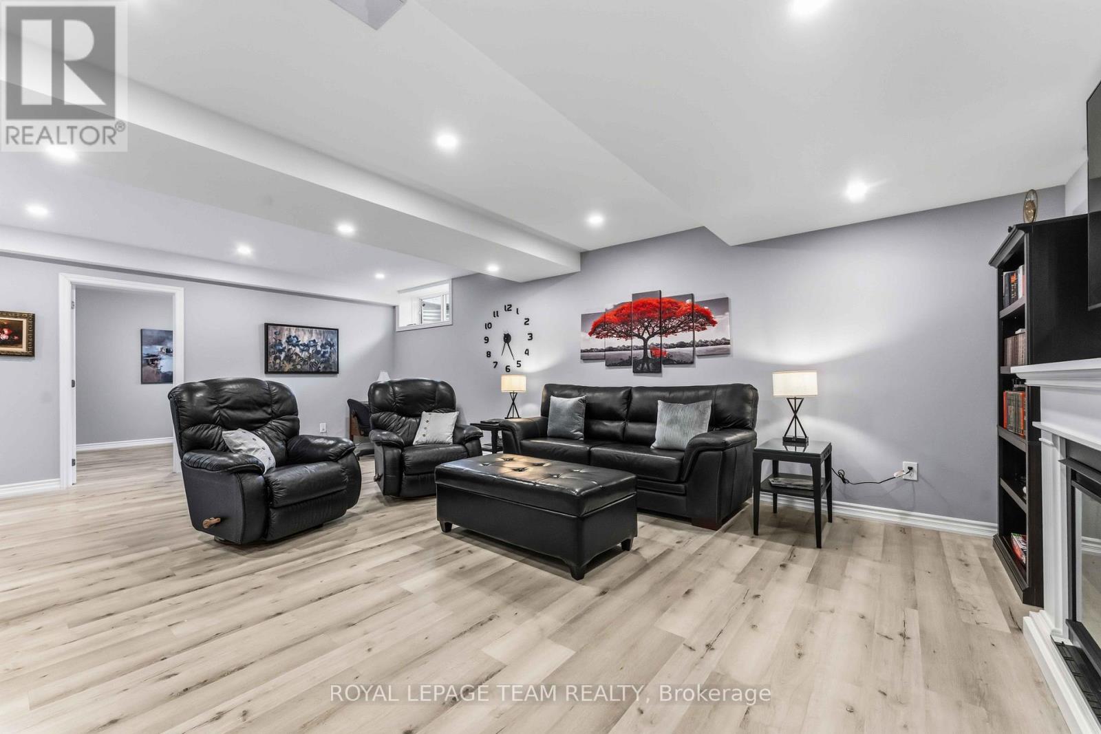 45 Burnstead Crescent, Ottawa, Ontario  K2M 2T4 - Photo 32 - X12935236