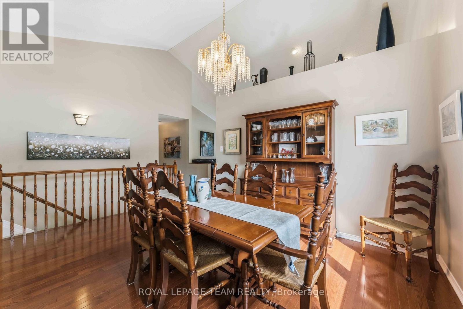 45 Burnstead Crescent, Ottawa, Ontario  K2M 2T4 - Photo 4 - X12935236