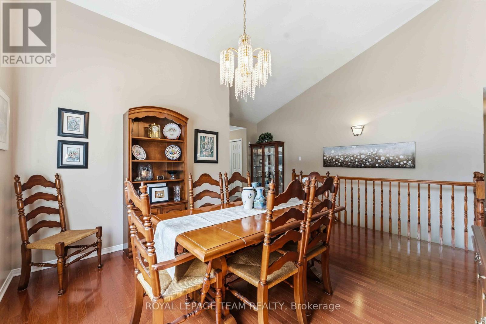 45 Burnstead Crescent, Ottawa, Ontario  K2M 2T4 - Photo 5 - X12935236