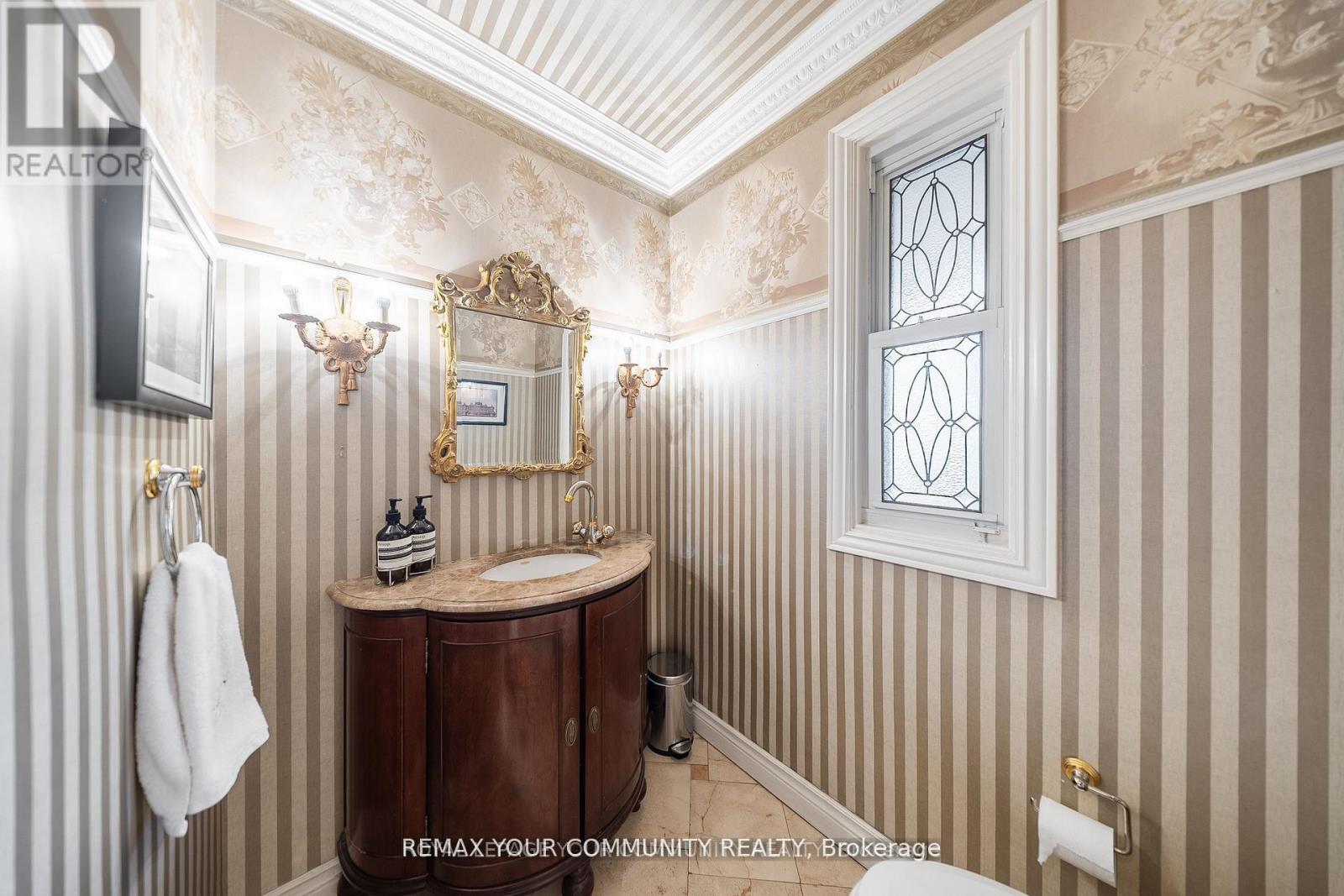 154 Old Yonge Street, Toronto, Ontario  M2P 1P9 - Photo 25 - C12935192