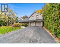 154 OLD YONGE STREET, Toronto, Ontario