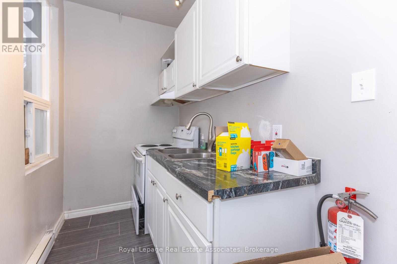 20, 26, 28 Mcgill Street, Toronto, Ontario  M5B 1H2 - Photo 32 - C12935220