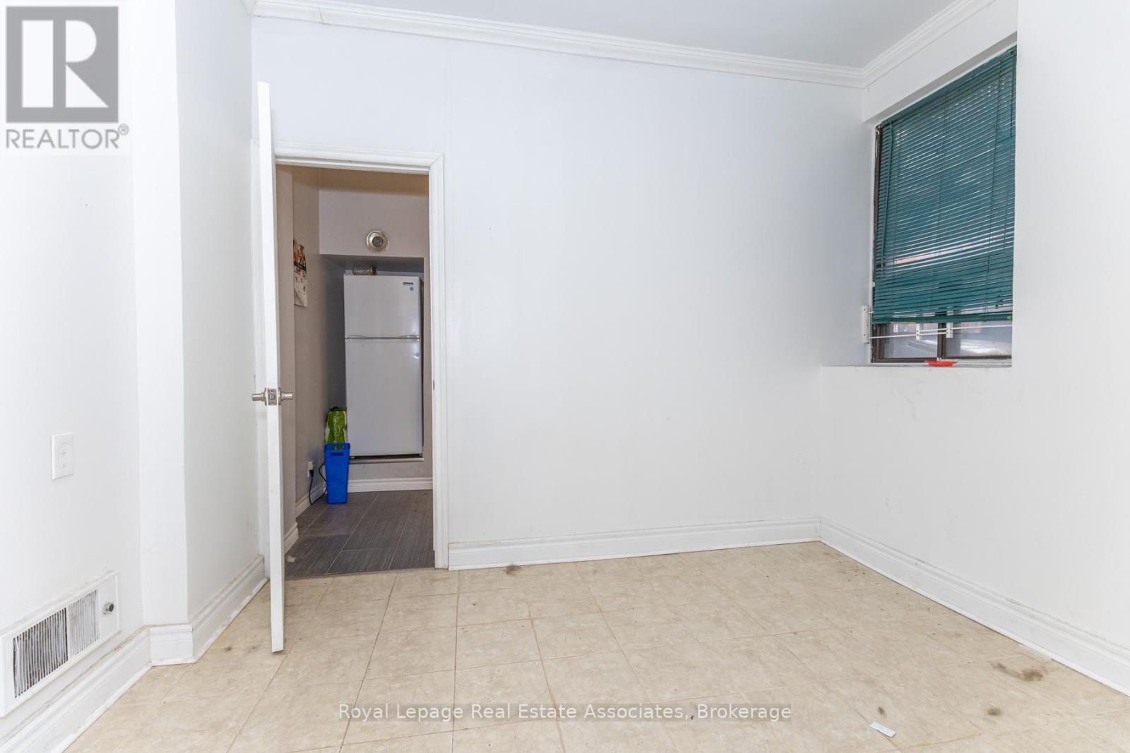 20, 26, 28 Mcgill Street, Toronto, Ontario  M5B 1H2 - Photo 34 - C12935220