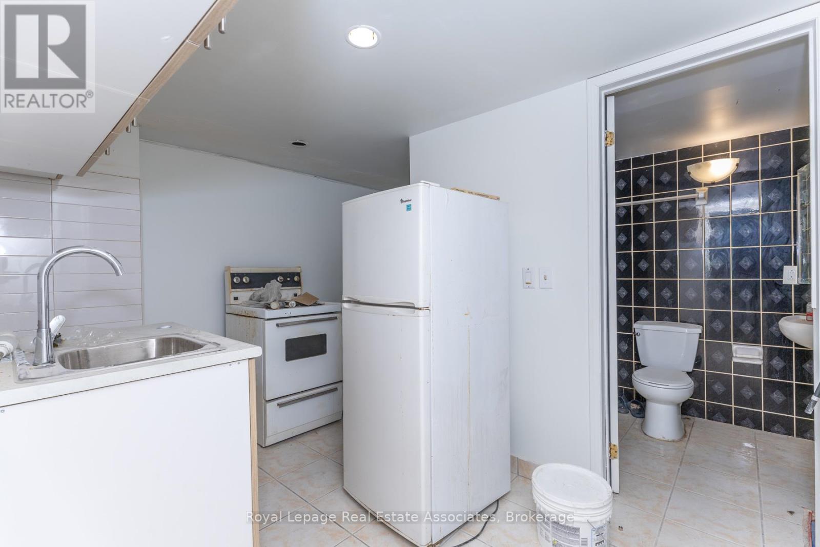 20, 26, 28 Mcgill Street, Toronto, Ontario  M5B 1H2 - Photo 41 - C12935220