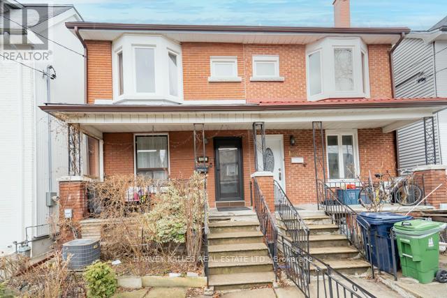 132 Bellwoods Avenue, Toronto, Ontario  M6J 2P4 - Photo 2 - C12935230