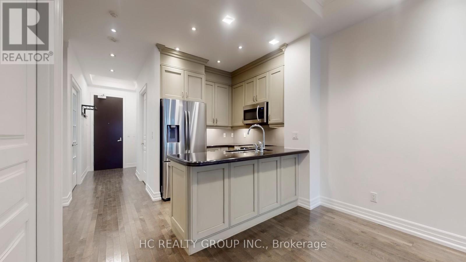 322 - 20 Burkebrook Place, Toronto (Bridle Path-Sunnybrook-York Mills), Ontario  M4G 0A1 - Photo 11 - C12935252