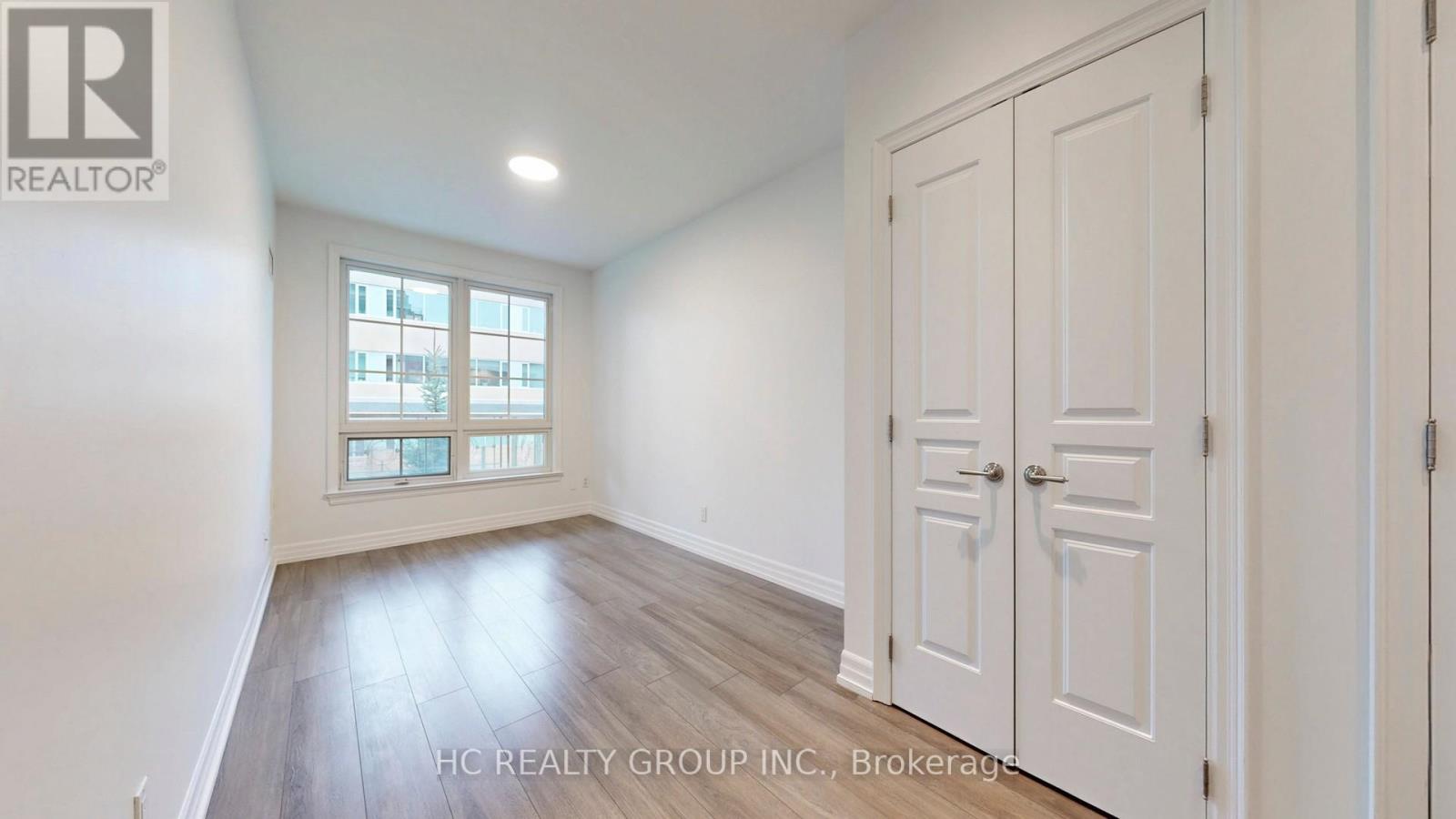 322 - 20 Burkebrook Place, Toronto (Bridle Path-Sunnybrook-York Mills), Ontario  M4G 0A1 - Photo 15 - C12935252