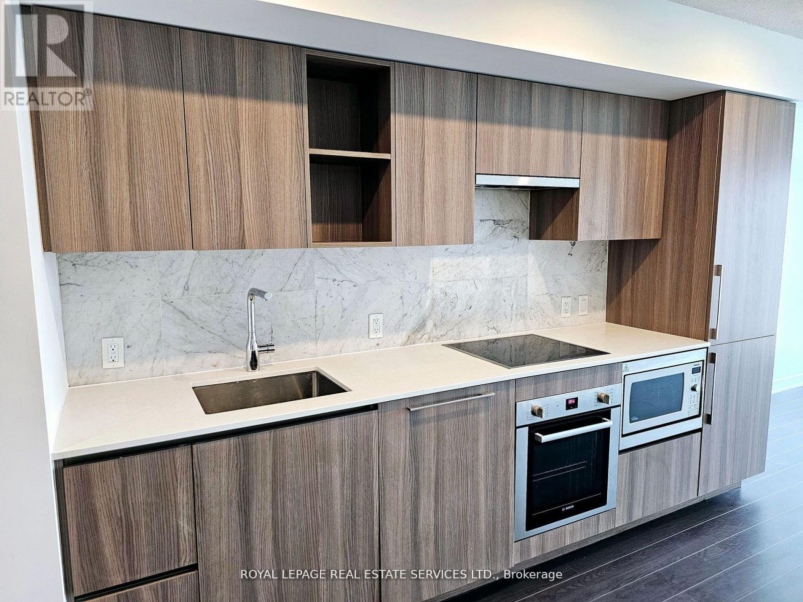 1106 - 19 Bathurst Street, Toronto, Ontario  M5V 0N2 - Photo 7 - C12935264