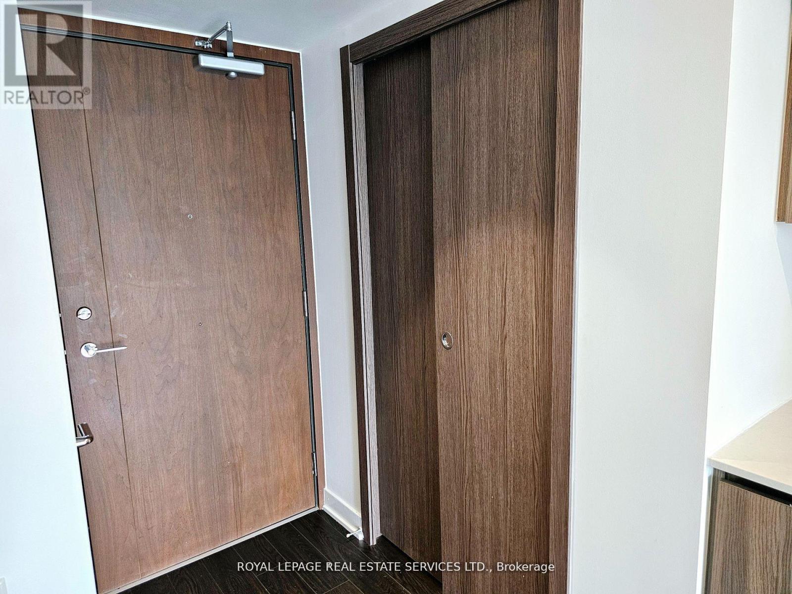 1106 - 19 Bathurst Street, Toronto, Ontario  M5V 0N2 - Photo 8 - C12935264