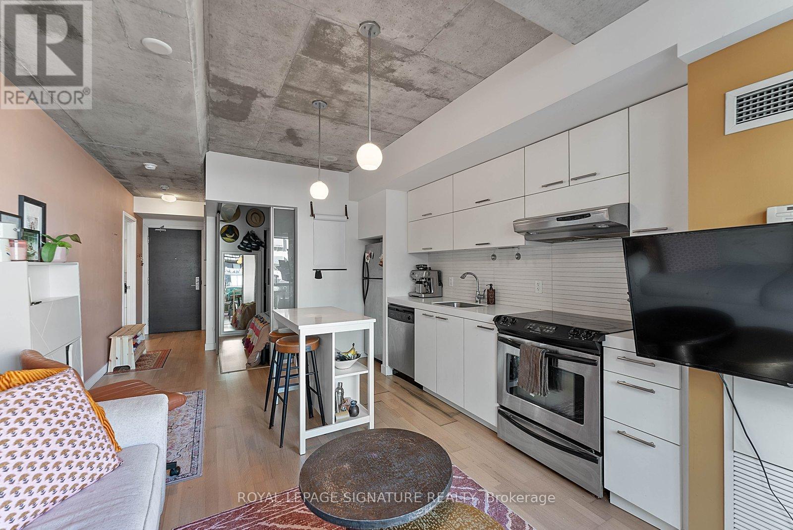 512 - 55 Stewart Street, Toronto, Ontario  M5V 2V1 - Photo 8 - C12935296