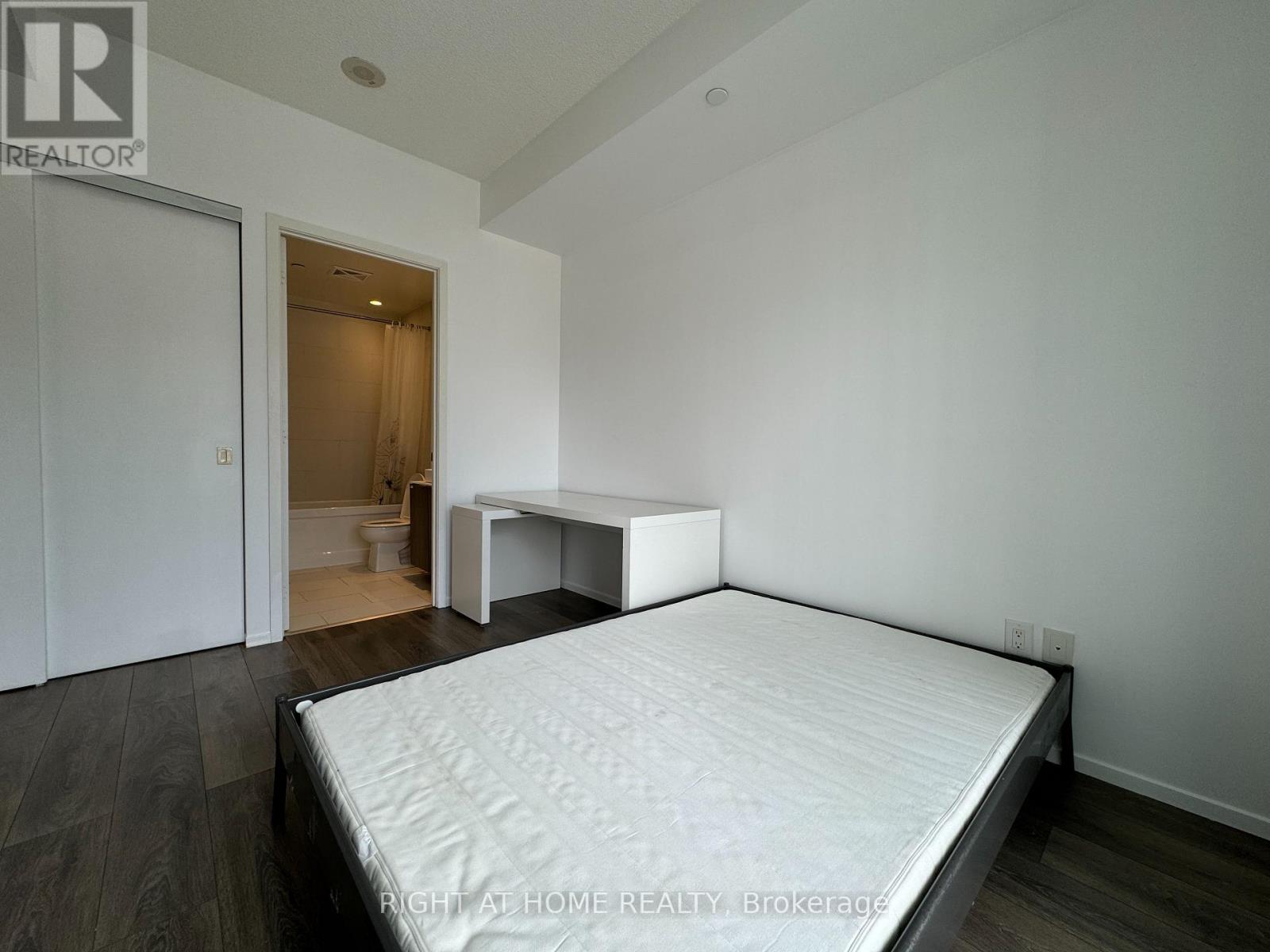 906 - 159 Dundas Street E, Toronto, Ontario  M5B 0A9 - Photo 14 - C12935368