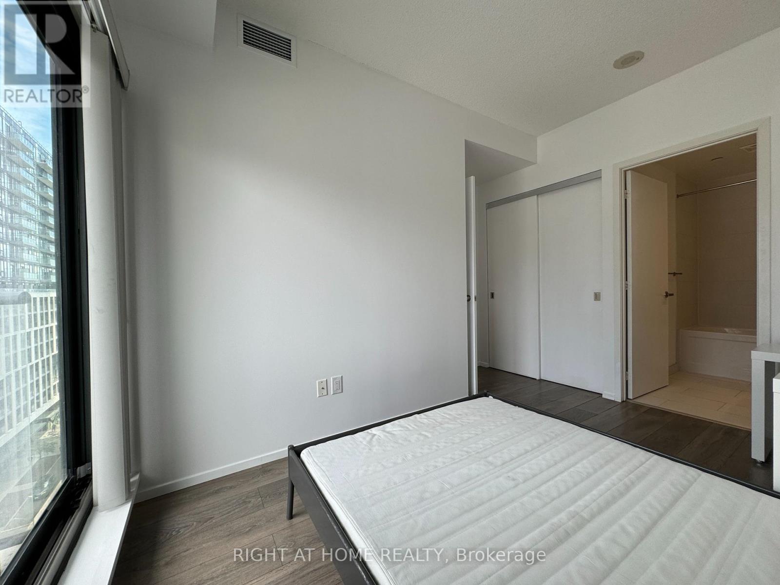 906 - 159 Dundas Street E, Toronto, Ontario  M5B 0A9 - Photo 15 - C12935368