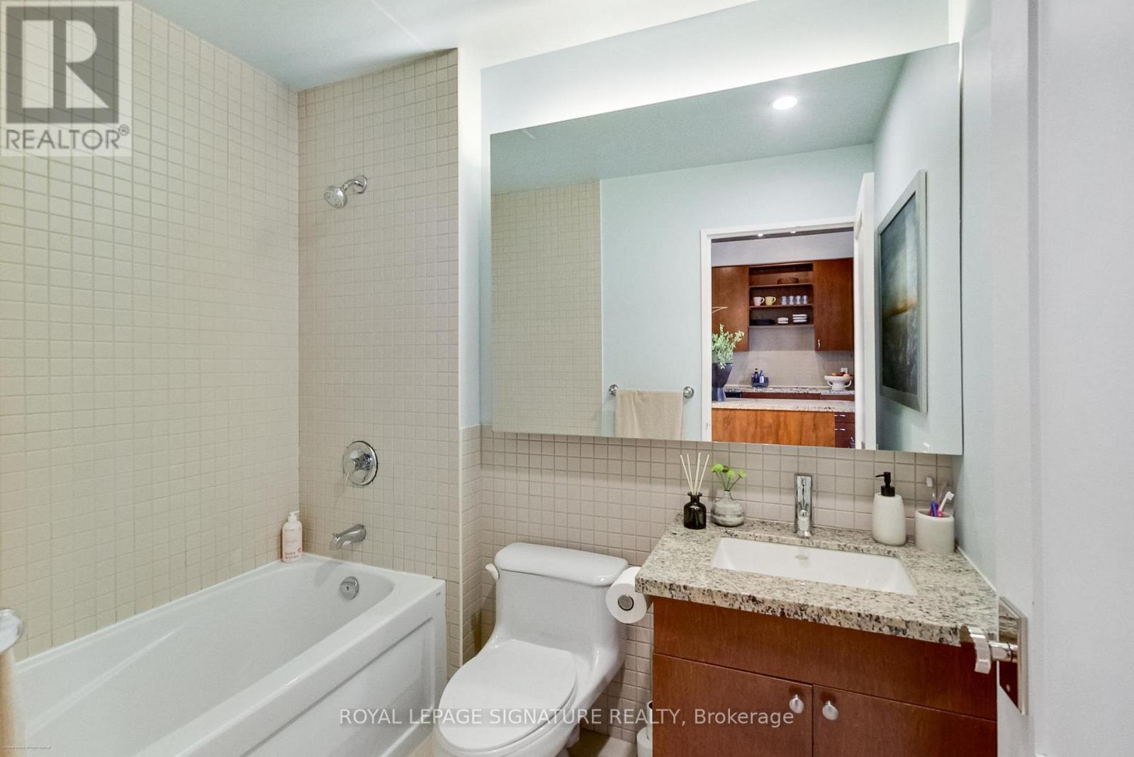 718 - 1005 King Street W, Toronto, Ontario  M6K 3M8 - Photo 16 - C12935370