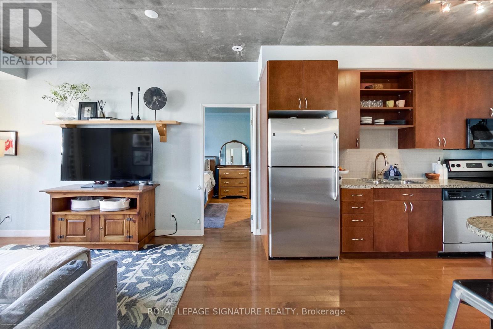 718 - 1005 King Street W, Toronto, Ontario  M6K 3M8 - Photo 2 - C12935370