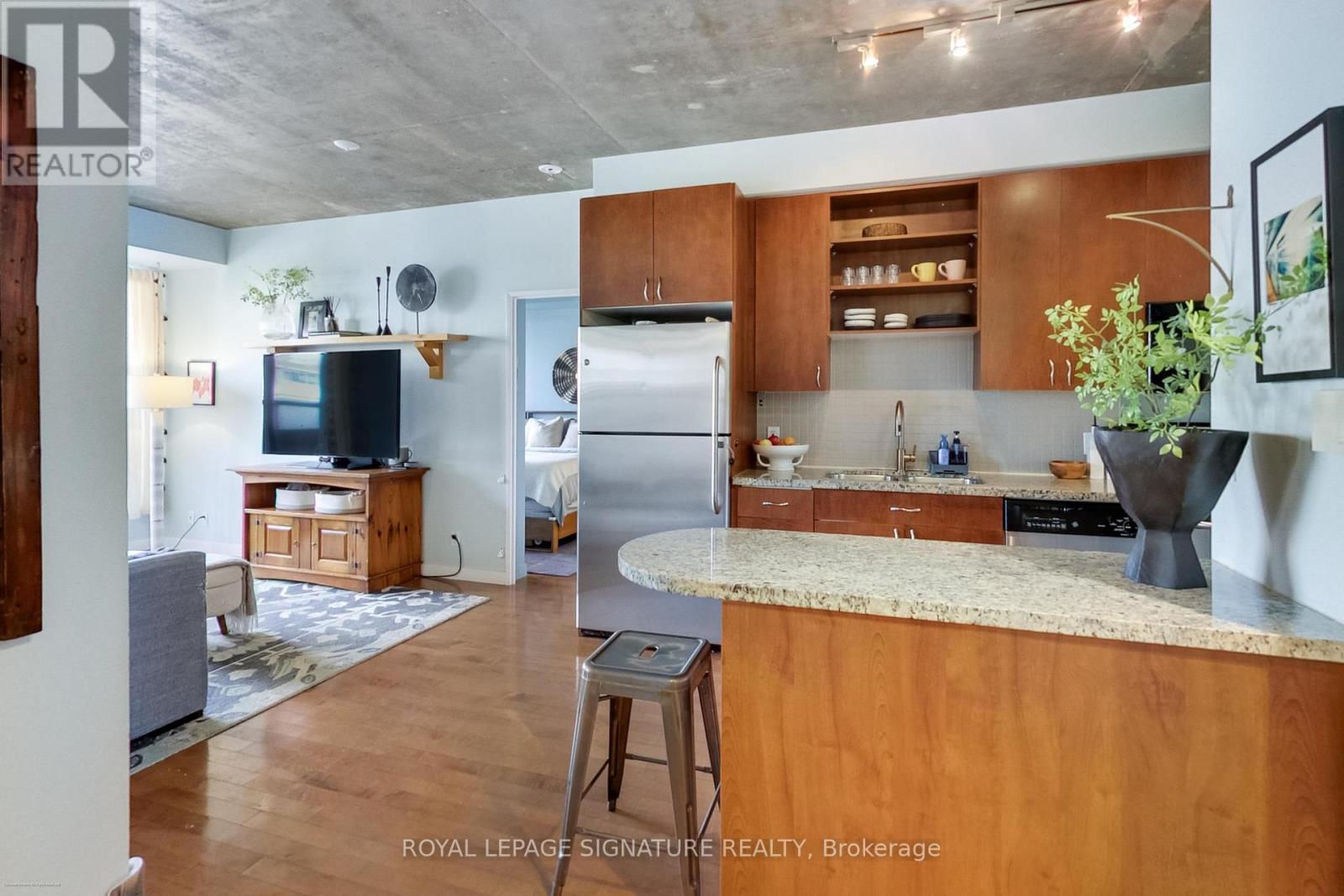 718 - 1005 King Street W, Toronto, Ontario  M6K 3M8 - Photo 3 - C12935370