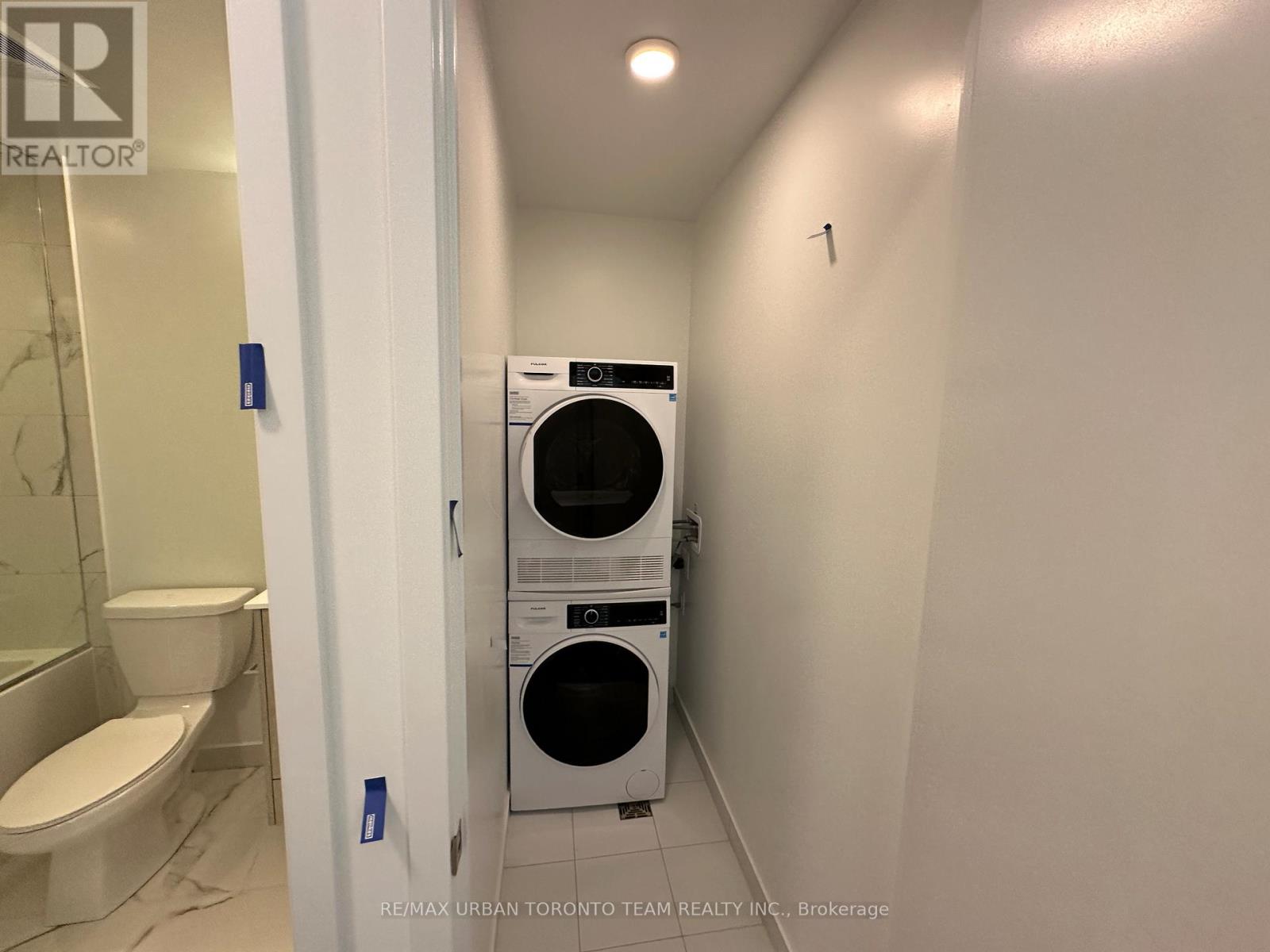 3607 - 180 Front Street E, Toronto, Ontario  M5A 0K9 - Photo 18 - C12935390