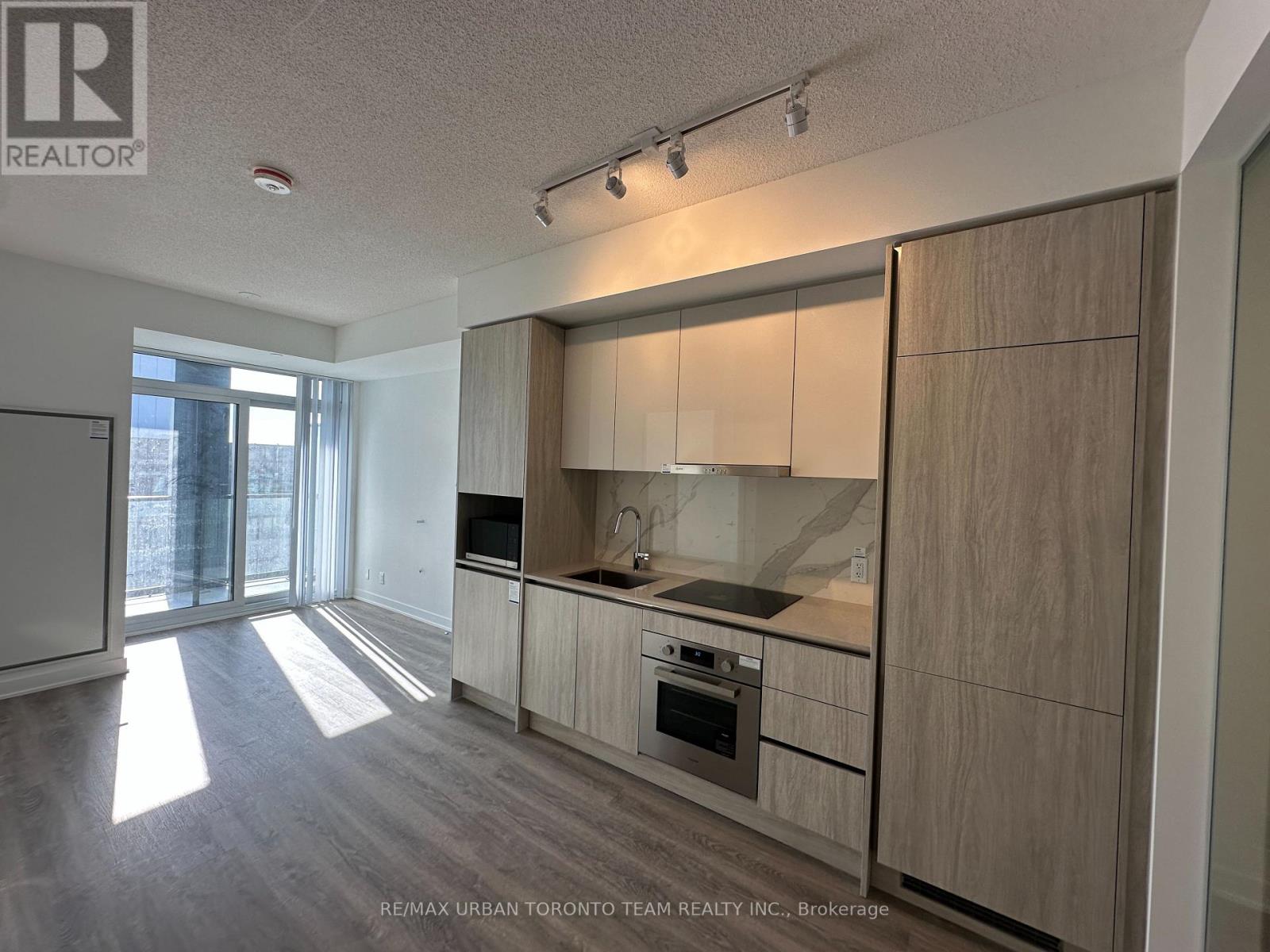 3607 - 180 Front Street E, Toronto, Ontario  M5A 0K9 - Photo 2 - C12935390
