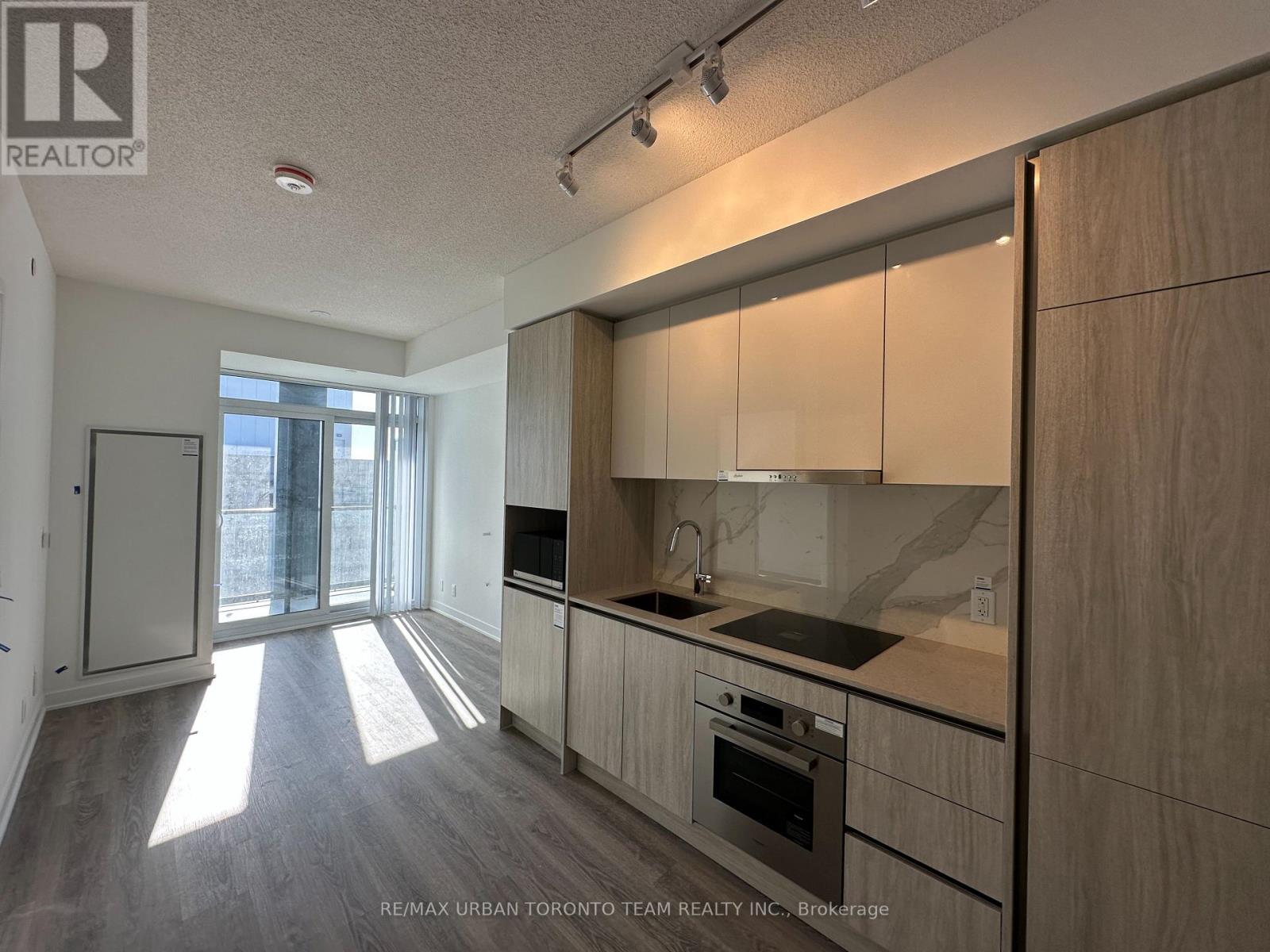 3607 - 180 Front Street E, Toronto, Ontario  M5A 0K9 - Photo 3 - C12935390