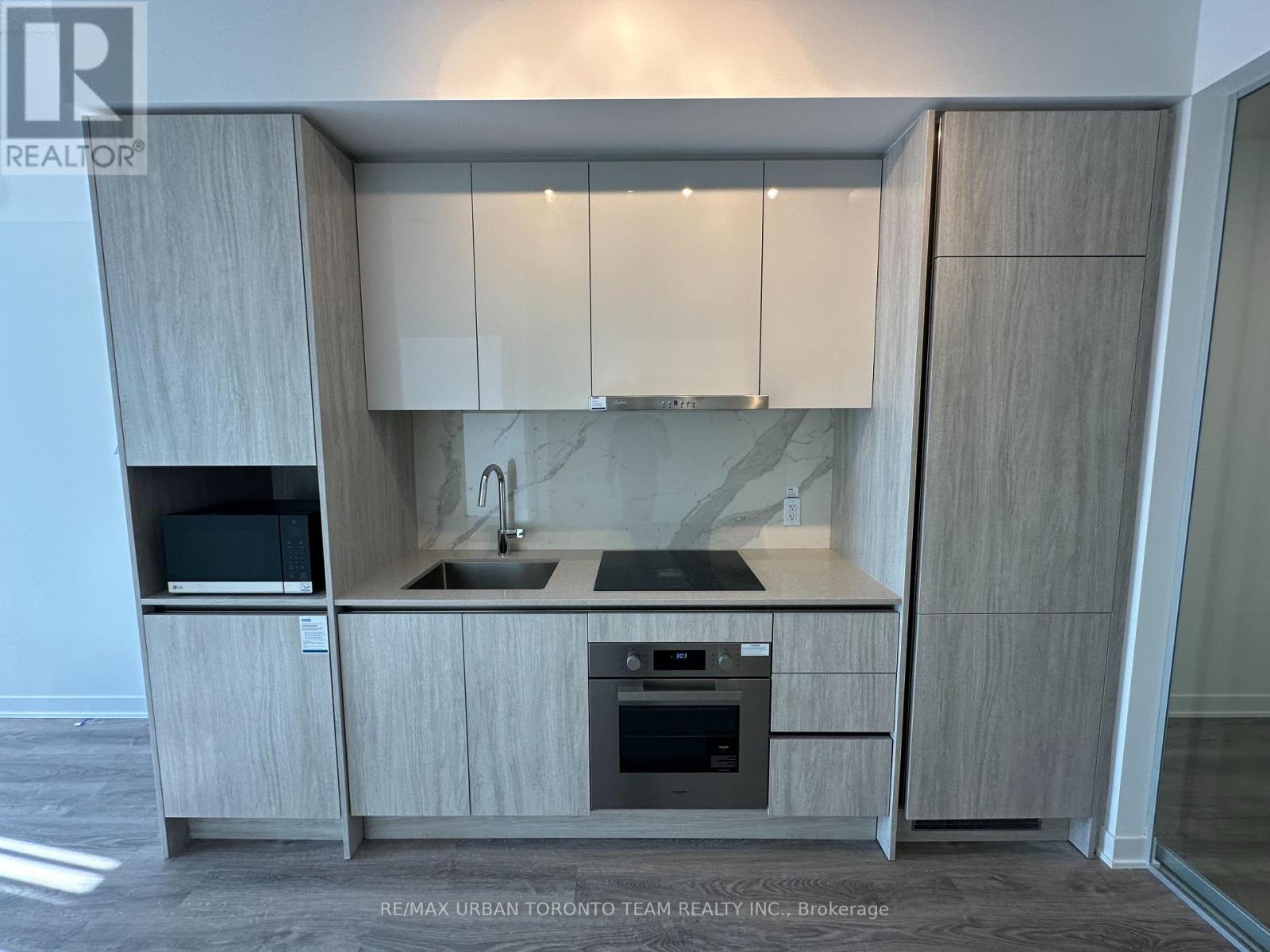 3607 - 180 Front Street E, Toronto, Ontario  M5A 0K9 - Photo 4 - C12935390