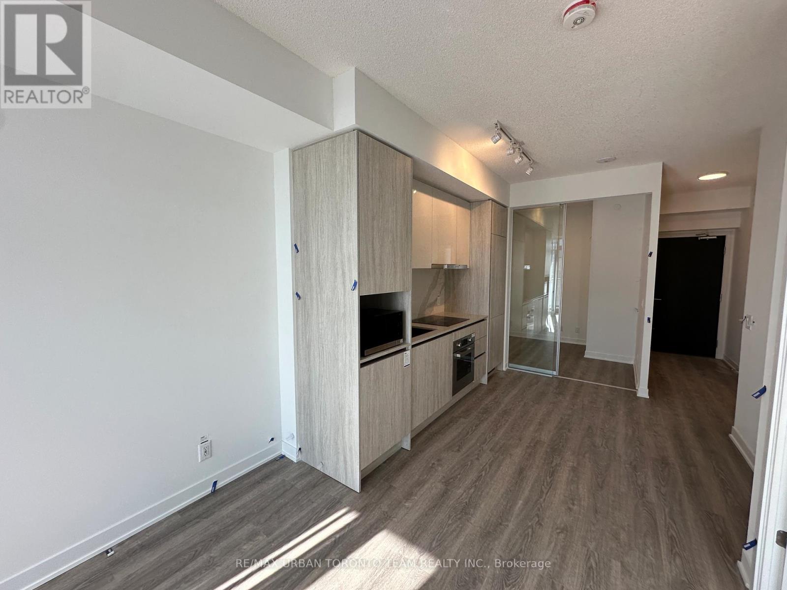 3607 - 180 Front Street E, Toronto, Ontario  M5A 0K9 - Photo 6 - C12935390